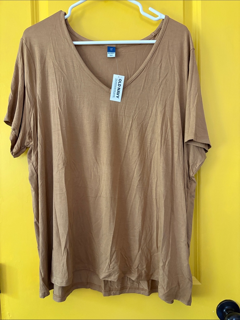 Old Navy Women's Short Sleeve V-Neck Tee in Camel